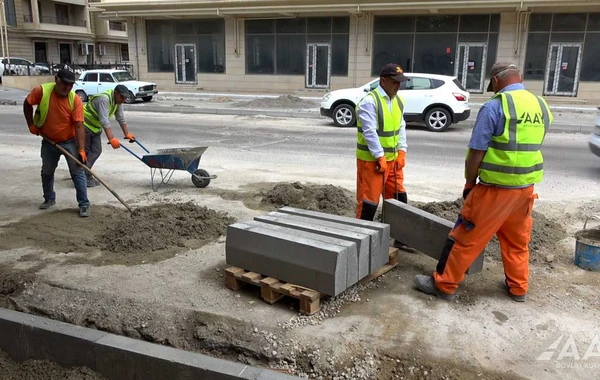 Bakıda küçə təmir edilir - FOTO/VİDEO