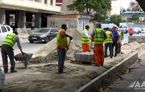 Bakıda küçə təmir edilir - FOTO/VİDEO