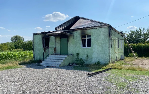 Bərdədə şəhid ailəsinin evi yandı - FOTO