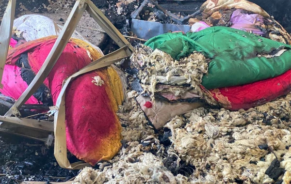 Bərdədə şəhid ailəsinin evi yandı - FOTO