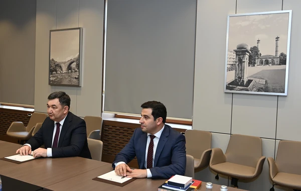 Ceyhun Bayramov Beynəlxalq Türk Akademiyasının rəhbəri ilə görüşüb