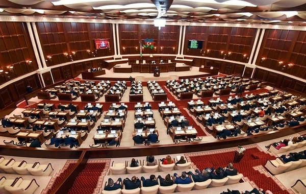 Deputatların maaşı artırılır - MƏBLƏĞ