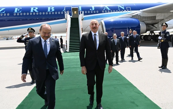 Azərbaycan Prezidenti İlham Əliyev Özbəkistana dövlət səfərinə gedib - FOTO