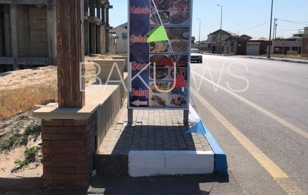 İcra Hakimiyyəti səki düzəltdi, restoran qabağına plakat qoydu - FOTO