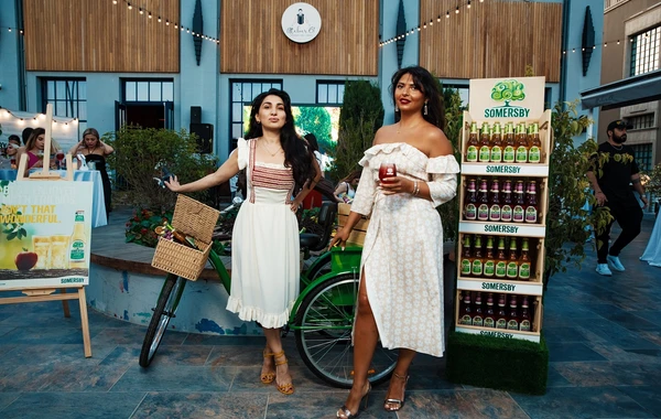 SOMERSBY - Danimarka üslubunda yay şəkilləri! - FOTO