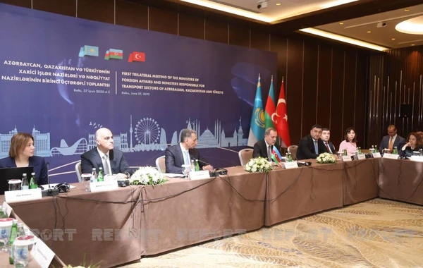 Bakıda Azərbaycan, Türkiyə və Qazaxıstan xarici işlər və nəqliyyat nazirlərinin üçtərəfli görüşü keçirilir - FOTO/VİDEO