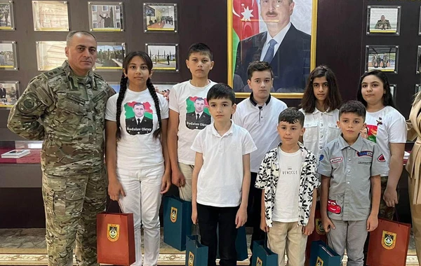 Hikmət Mirzəyev şəhid övladları ilə görüşüb - FOTO