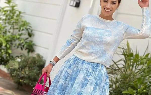 Röya Ayxanın 20 000 AZN-lik geyimi müzakirələrə səbəb oldu - FOTO