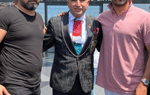 Burak Özçivit Bakıda - FOTO