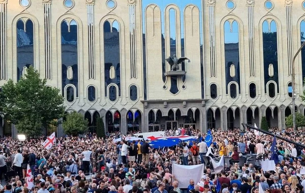 Tbilisidə növbəti kütləvi mitinq keçirilir
