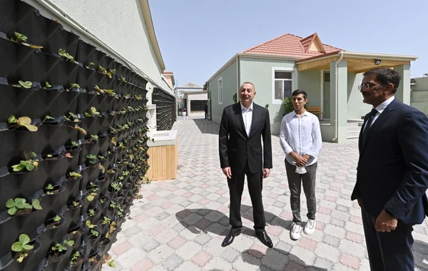 Prezident İlham Əliyev Ramana qəsəbəsində görülən abadlıq işləri ilə tanış olub - FOTO
