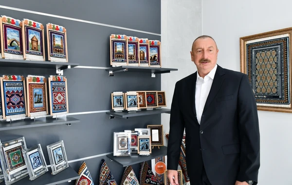 Prezident İlham Əliyev Ramana qəsəbəsində görülən abadlıq işləri ilə tanış olub - FOTO