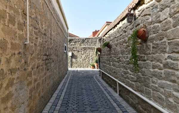 Prezident İlham Əliyev Ramana qəsəbəsində görülən abadlıq işləri ilə tanış olub - FOTO
