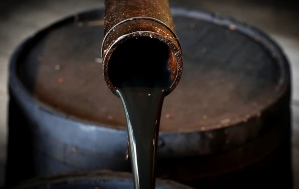 Azərbaycan nefti ucuzlaşmaqda davam edir