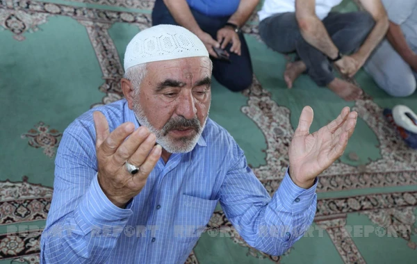 "Təzəpir" məscidində bayram namazı qılınıb - FOTO