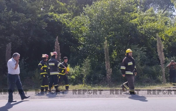 Xaçmaz-Xudat yolu bağlanıb, istirahət mərkəzinin əməkdaşları təxliyə olunub - FOTO