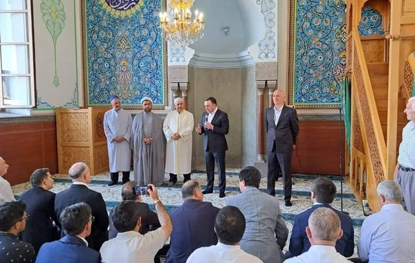 İrakli Qaribaşvili Tbilisi Cümə məscidində - FOTO