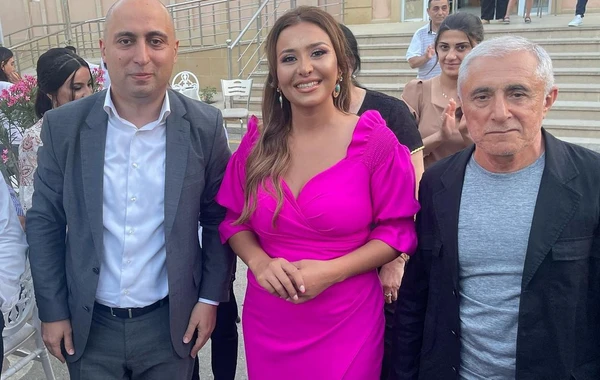 Nazir Bakıda internat məktəbindəki toyda rəqs etdi - FOTO/VİDEO