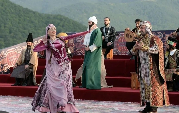 Mehriban Əliyeva Vaqif Poeziya Günləri ilə bağlı paylaşım edib - VİDEO
