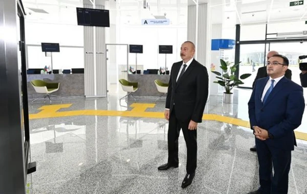 Ильхам Алиев на открытии Сумгайытского регионального центра "ASAN xidmət" - ФОТО