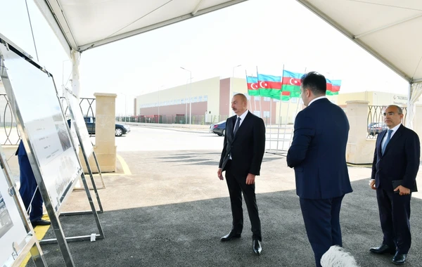 Президент принял участие в церемониях открытия и закладки фундамента в Сумгайытском химпромпарке - ФОТО