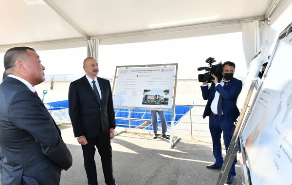 Президент принял участие в церемониях открытия и закладки фундамента в Сумгайытском химпромпарке - ФОТО
