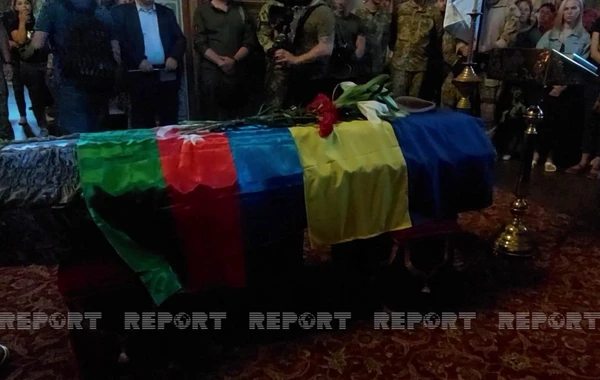 Ukrayna ordusunun həlak olan azərbaycanlı hərbçisi son mənzilə yola salınıb - FOTO