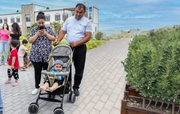 “Azercell”in xidmət mərkəzi Zəngilanın Ağalı kəndinin ilk sakinlərinin yolunu gözləyir - FOTO