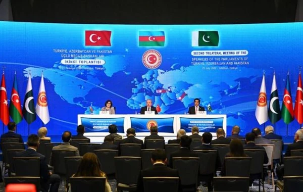 Azərbaycan, Pakistan və Türkiyə Parlament sədrləri “İstanbul Bəyannaməsi”ni imzaladılar - FOTO