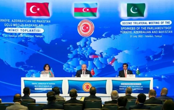 Azərbaycan, Pakistan və Türkiyə Parlament sədrləri “İstanbul Bəyannaməsi”ni imzaladılar - FOTO