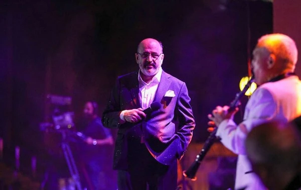 Eyyub Yaqubovun möhtəşəm konsertindən GÖRÜNTÜLƏR - FOTO/VİDEO