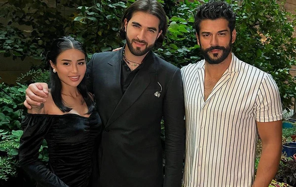 Burak Özçivit Rusiyada azərbaycanlı müğənninin mahnı təqdimatında - FOTO/VİDEO