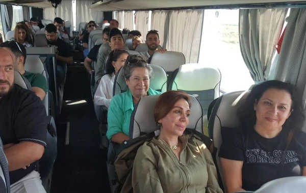 Diaspor nümayəndələrinin Şuşaya növbəti səfəri başlayıb