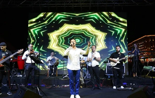 Xəyyam Nisanovun konsertindən GÖRÜNTÜLƏR - FOTO/VİDEO
