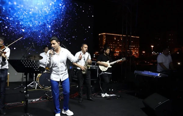 Xəyyam Nisanovun konsertindən GÖRÜNTÜLƏR - FOTO/VİDEO