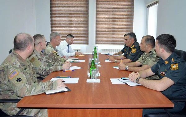 ABŞ generalı Azərbaycan Ordusunun hərbi hissəsinə baş çəkib - FOTO