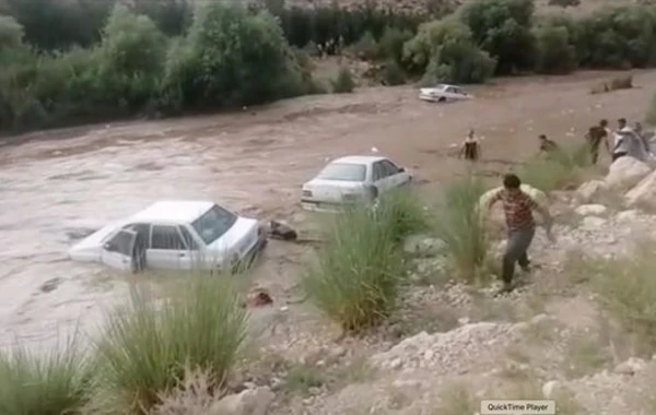 İranda daşqın qurbanlarının sayı 60-ı keçdi – FOTO/VİDEO