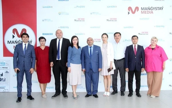 Azərbaycanlı jurnalistlər Qazaxıstanın nüfuzlu media qurumunu ziyarət etdi - FOTO