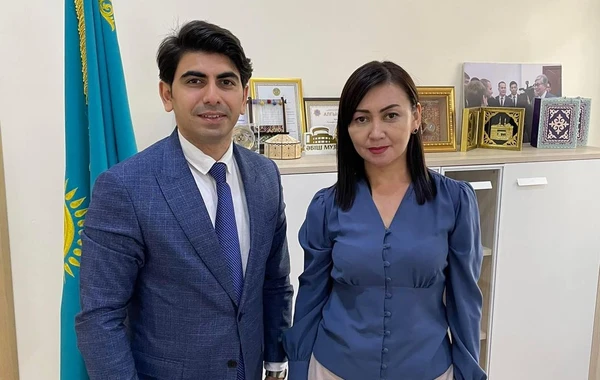 Azərbaycanlı jurnalistlər Qazaxıstanın nüfuzlu media qurumunu ziyarət etdi - FOTO