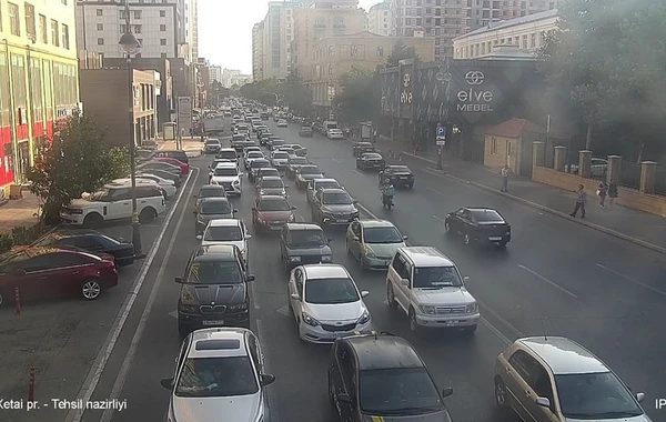 Bakıda sıxlıq olan yollar - SİYAHI - FOTO