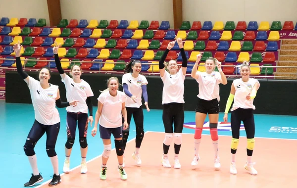 Qadın voleybolçulardan ibarət Azərbaycan millisi nüfuzlu yarışlara hazırdır - FOTO
