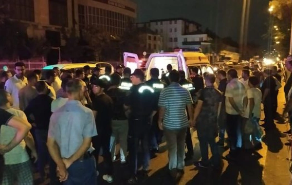 Bakıda iki avtomobili toqquşub, xəsarət alanlar var - FOTO