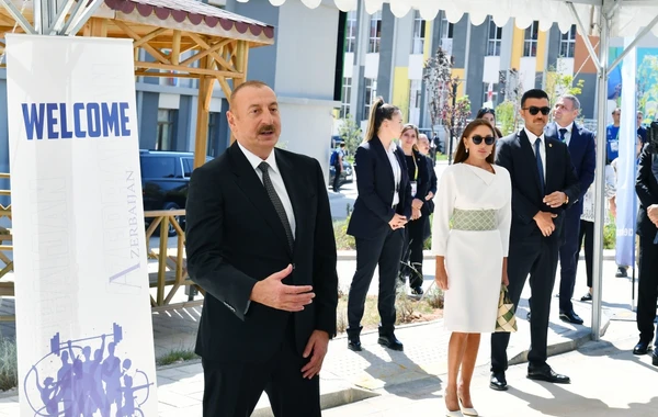 İlham Əliyev və Mehriban Əliyeva Konyada azərbaycanlı idmançılarla görüşüb - FOTO/VİDEO - YENİLƏNİB