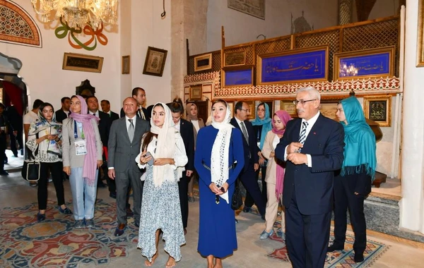 Mehriban Əliyeva və Leyla Əliyeva Konyada Mövlanə muzeyini ziyarət edib - FOTO