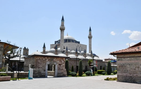 Mehriban Əliyeva və Leyla Əliyeva Konyada Mövlanə muzeyini ziyarət edib - FOTO