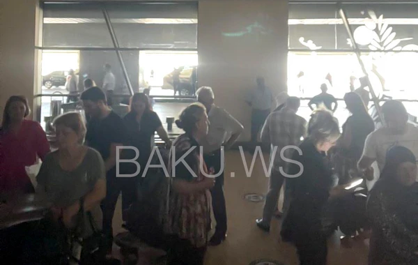 Heydər Əliyev Beynəlxalq Aeroportunda işıqlar söndü - FOTO/VİDEO