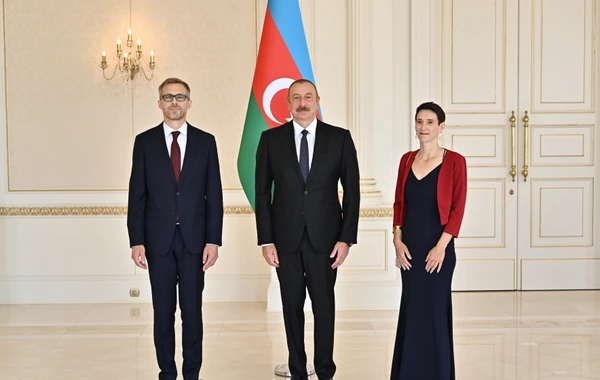 Президент Ильхам Алиев принял верительные грамоты новоназначенного посла Швеции - ФОТО