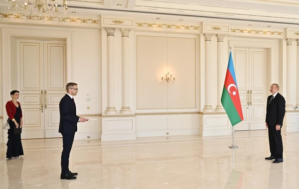 Президент Ильхам Алиев принял верительные грамоты новоназначенного посла Швеции - ФОТО