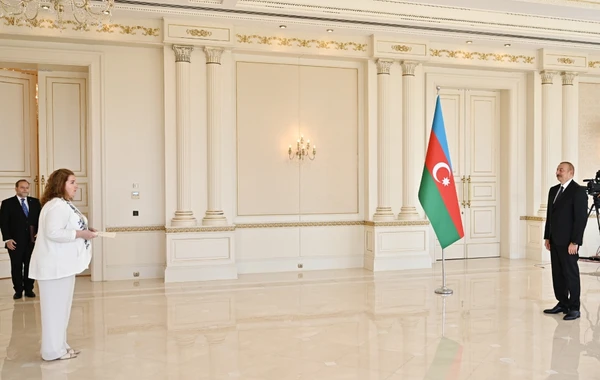 Президент принял верительные грамоты новоназначенного посла Аргентины в Азербайджане - ФОТО