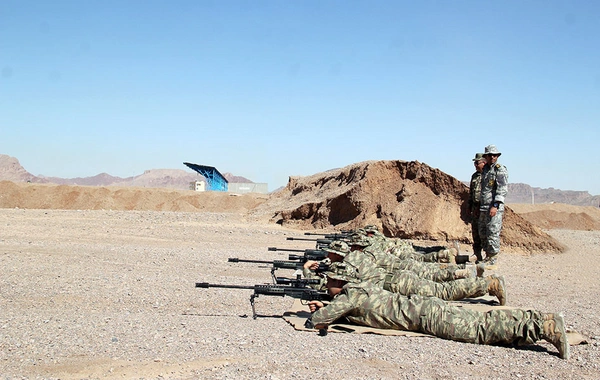 Азербайджанские военнослужащие провели испытательные стрельбы в Иране - ФОТО